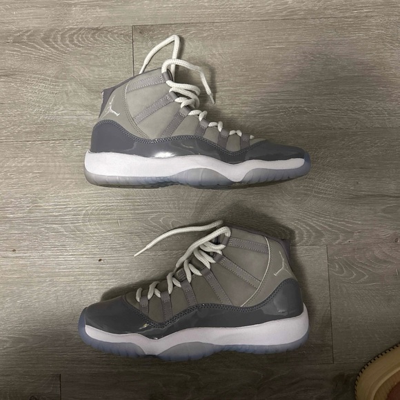 Jordan 11 “Cool Grey” GS - Picture 1 of 5